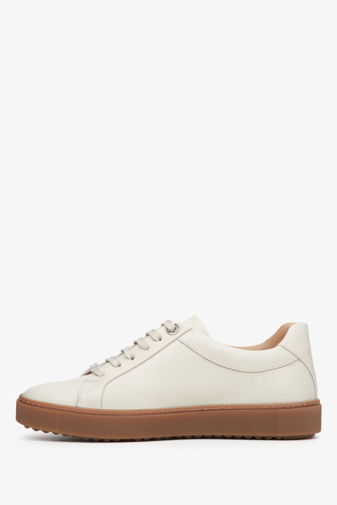 Women's light beige leather sneakers by Estro - shoe profile.