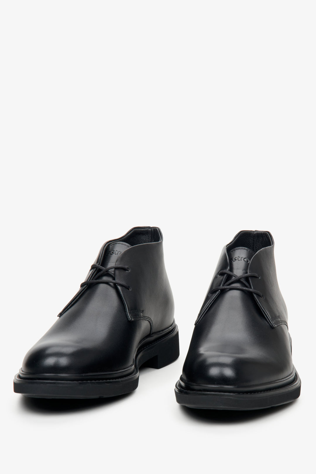 Men's black leather short boots by Estro - close-up on the toe of the boot.