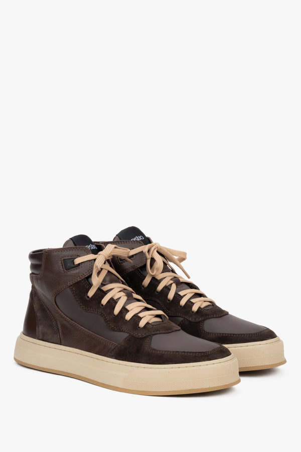 Dark brown men's high-top sneakers made of Italian leather and velour with insulation by Estro.