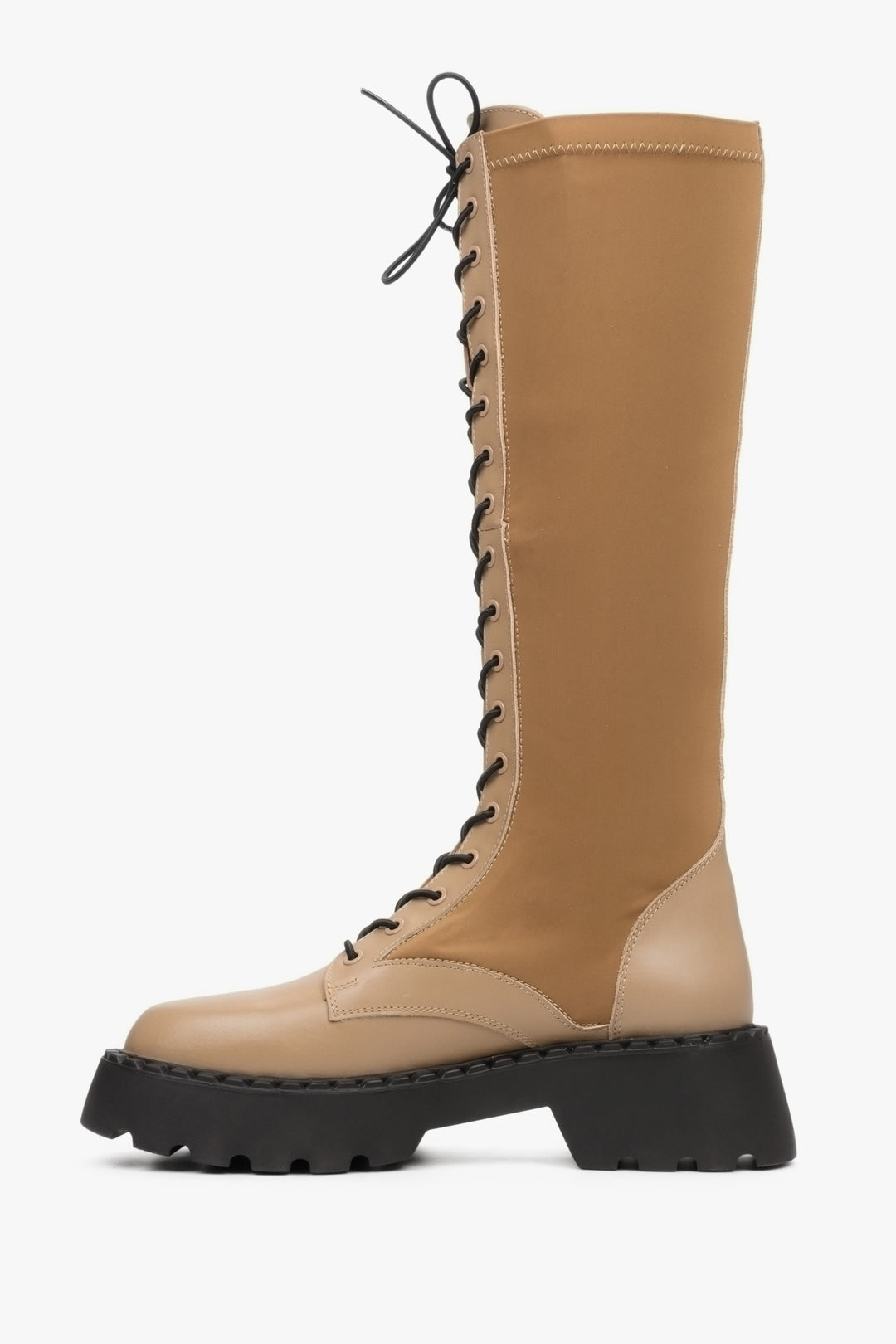 Women's beige-brown platform ankle boots by Estro - shoe profile.