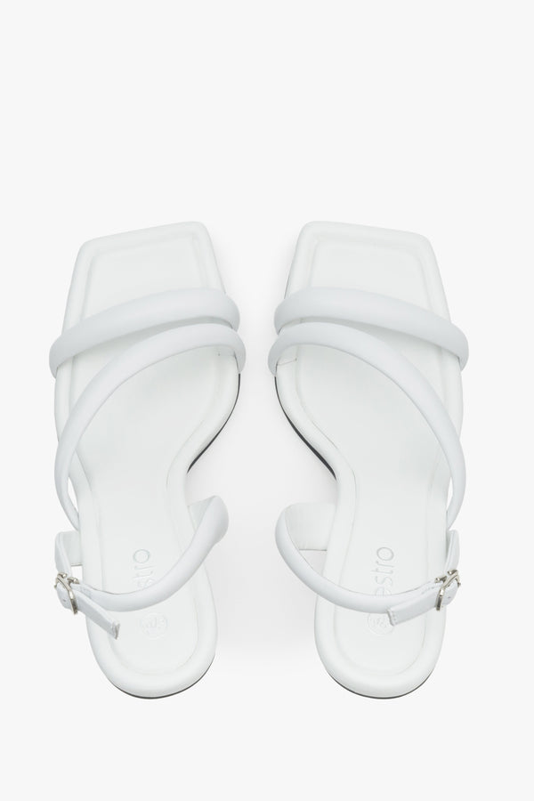 Women's soft-strap heeled sandals in white, Estro brand - presentation from above.