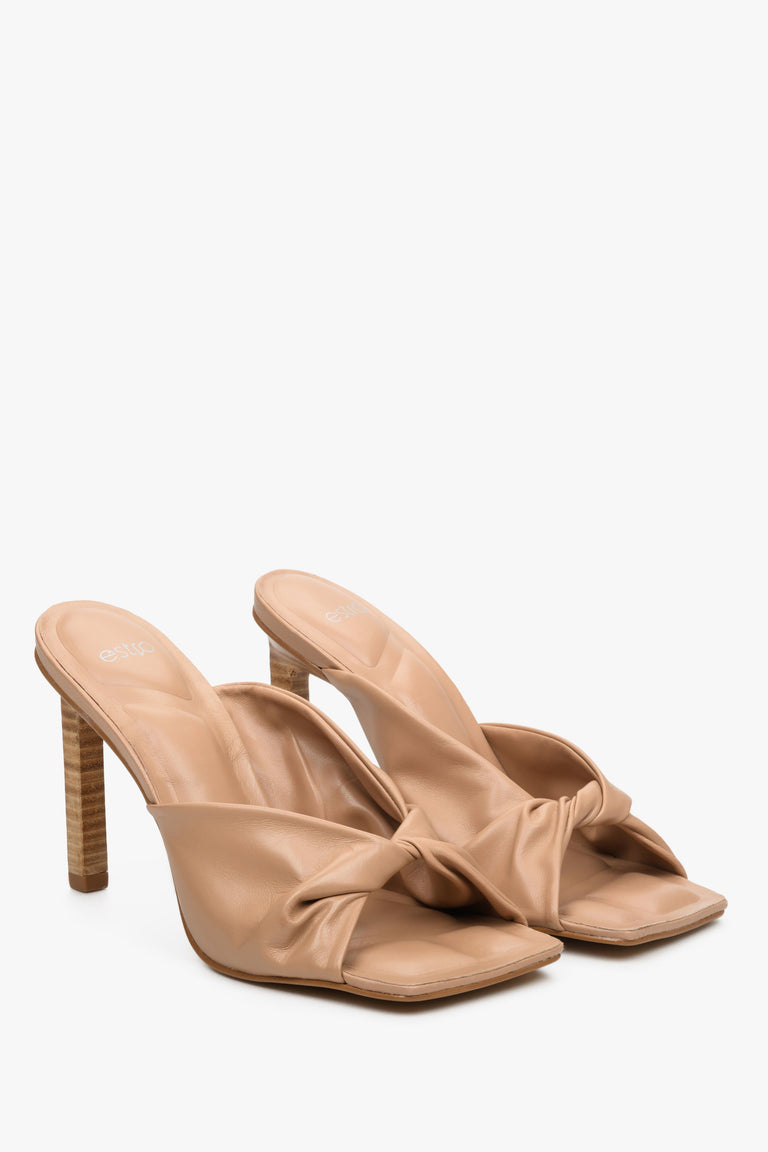 Women's Beige Mules with a Sturdy Heel Estro ER00112886.