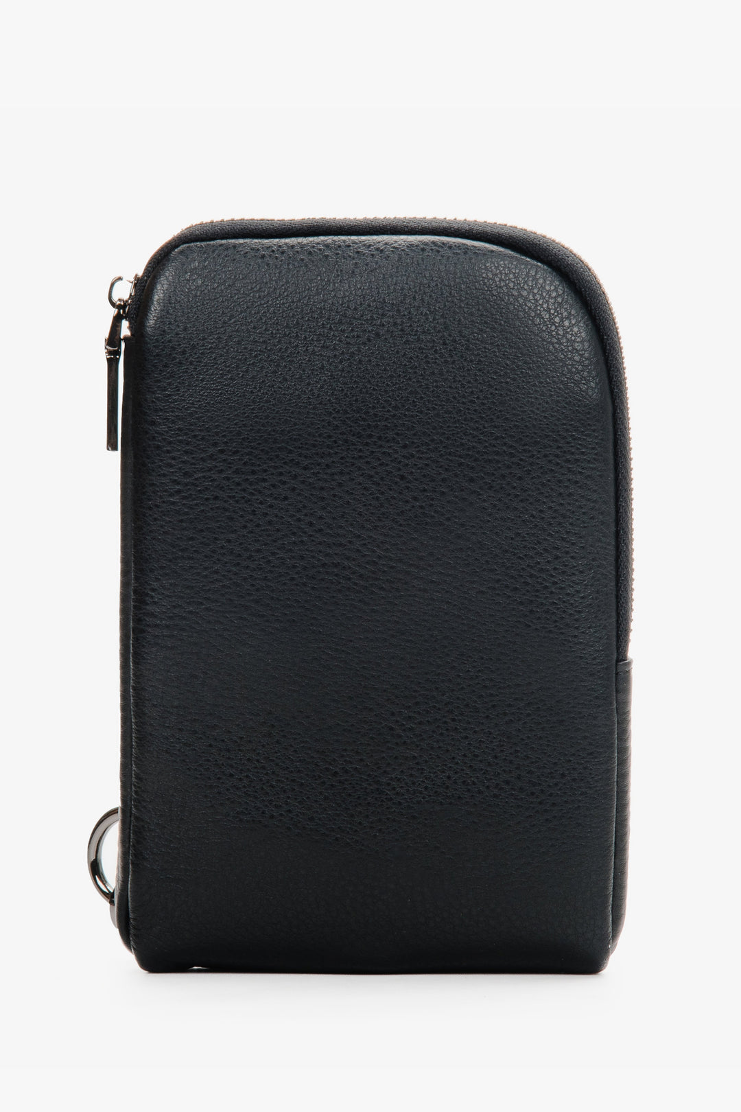 Men's black wallet made of genuine leather by Estro.