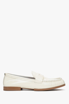 Women's White Loafers made of Patent Genuine Leather Estro ER00116904.