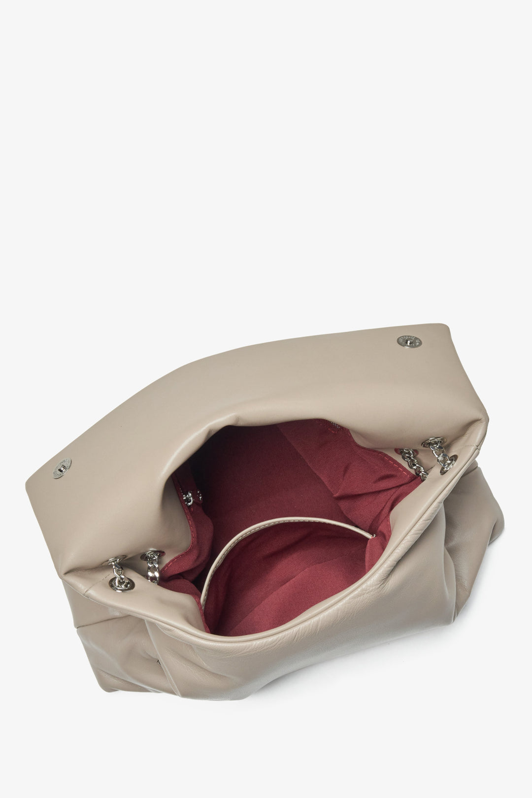 Women's beige and grey leather handbag Estro - interior close-up.