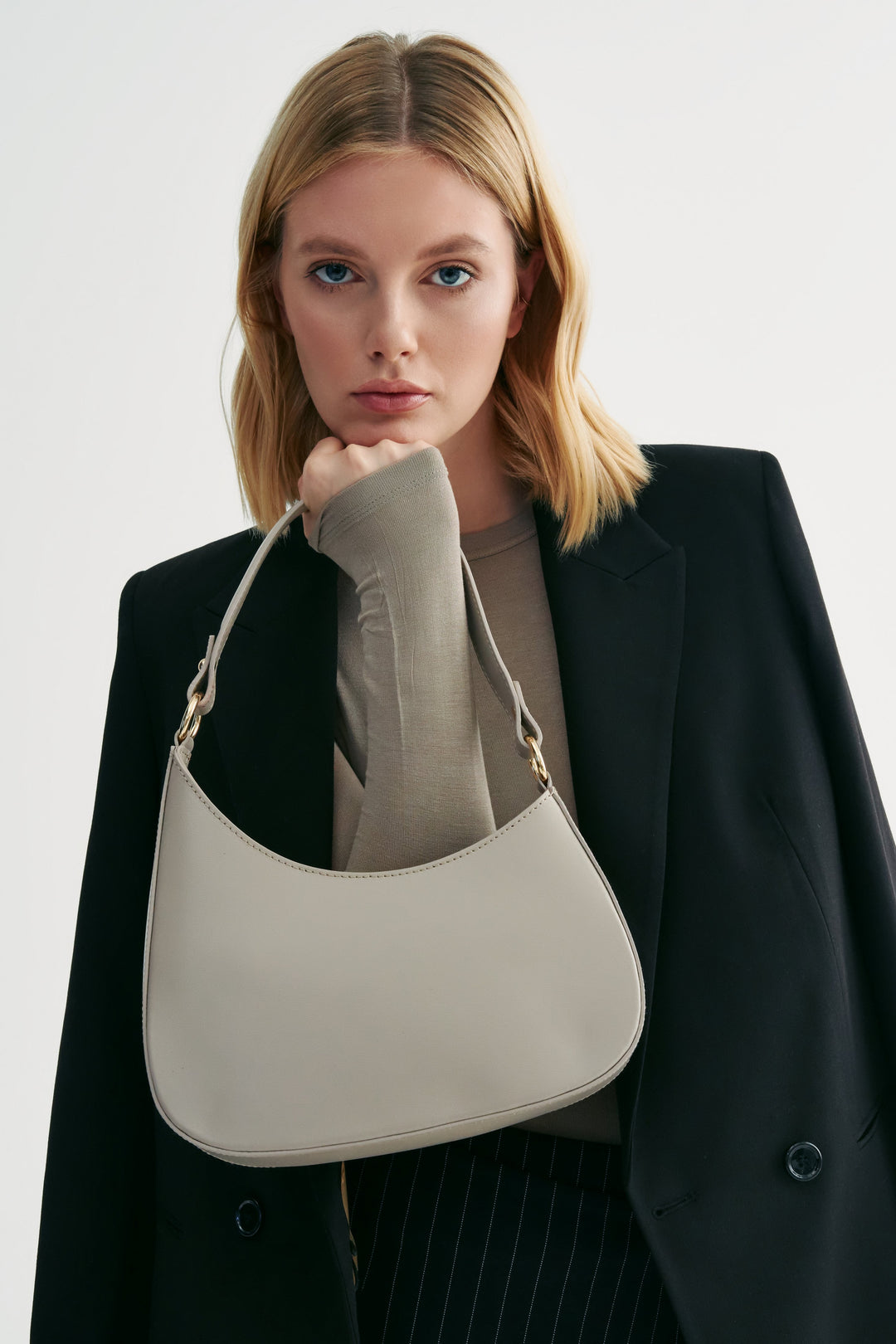 Women's Beige & Grey Leather Shoulder Bag Estrо ER00113452.