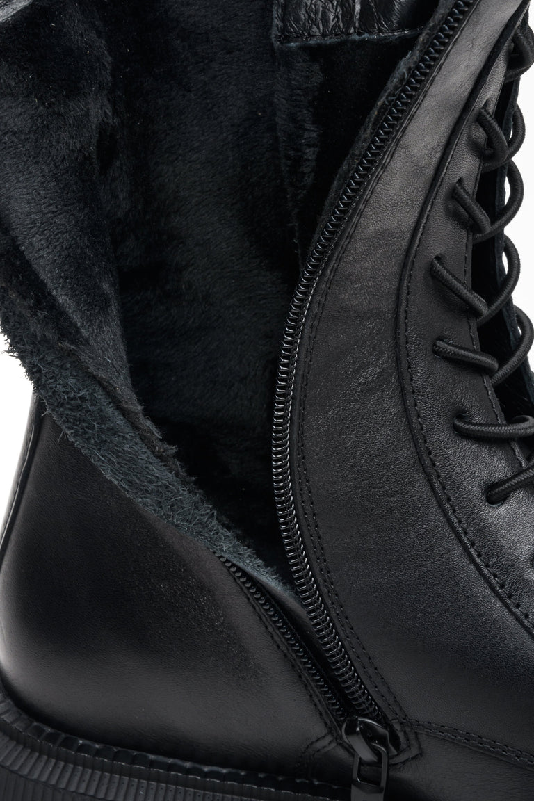 High women's leather boots in black by Estro - close-up of the shoe's padding.