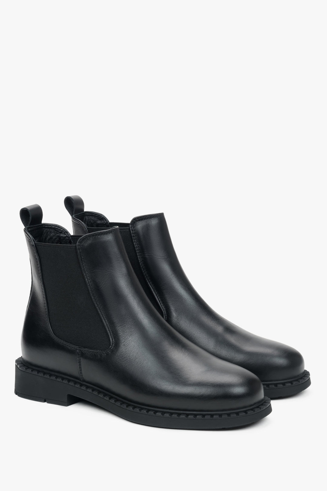 Women's chelsea boots by Estro in black - close-up of the profile and toe of the shoe.