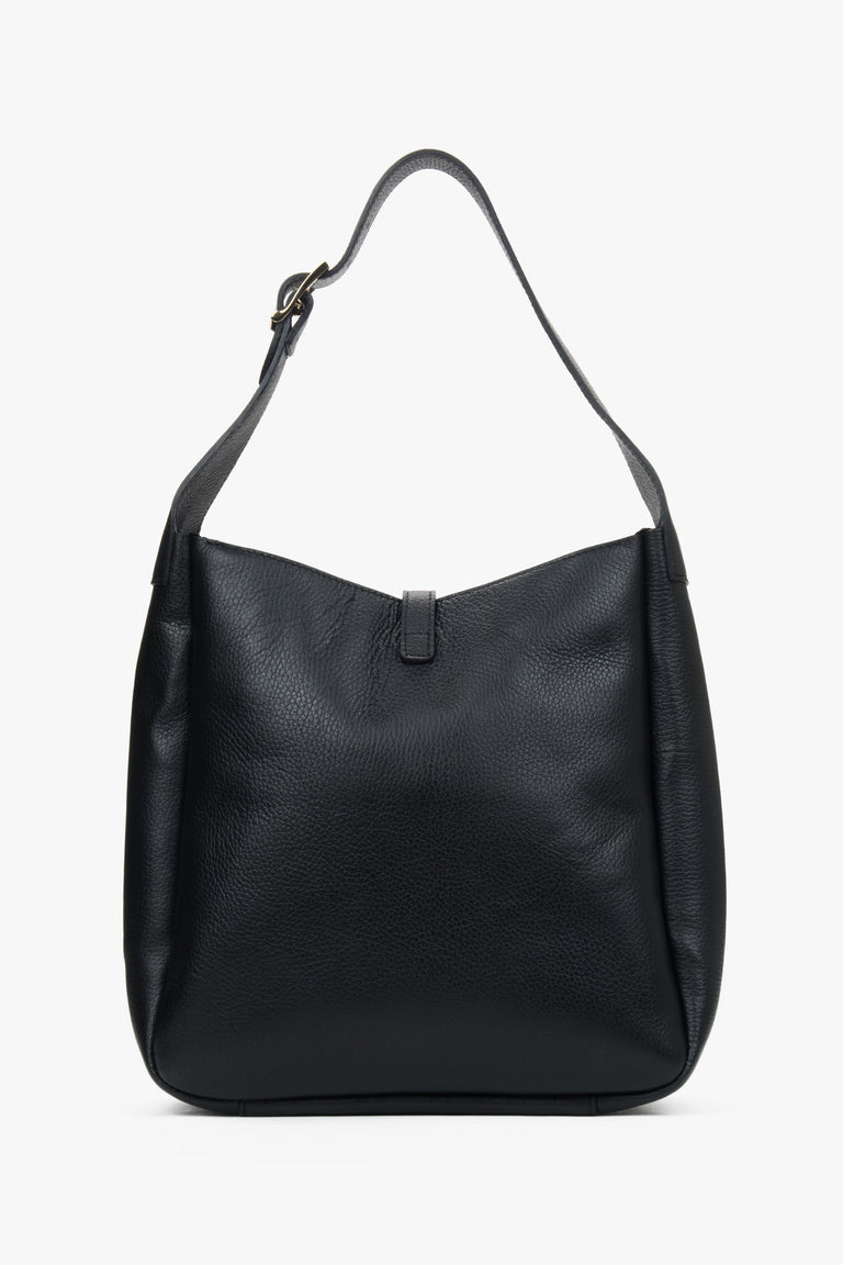 Women's black shopper bag made of Italian genuine leather.