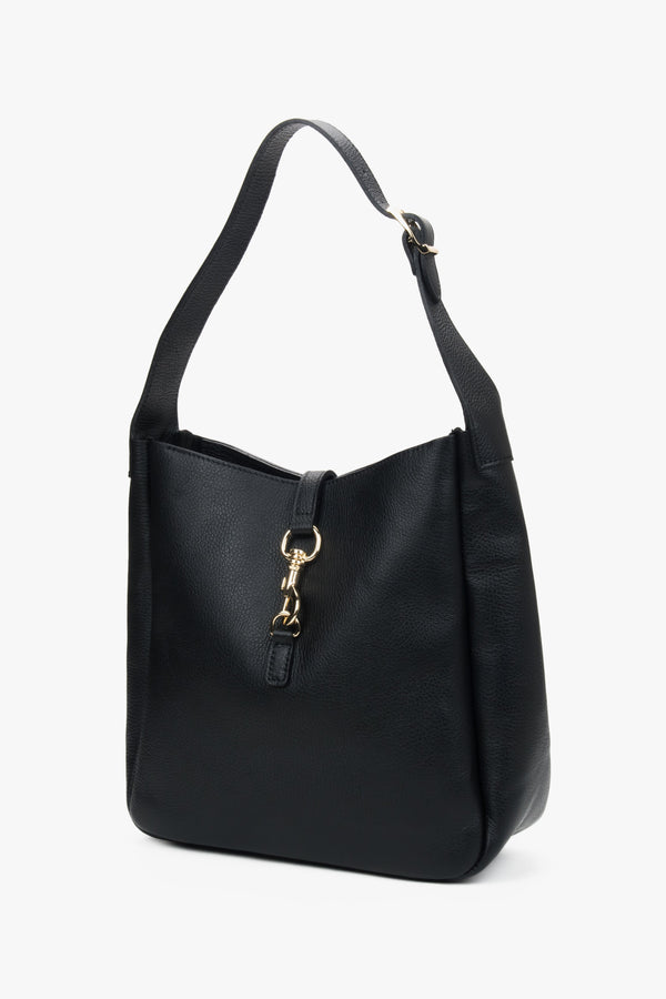 Shopper bag made of black Italian genuine leather.