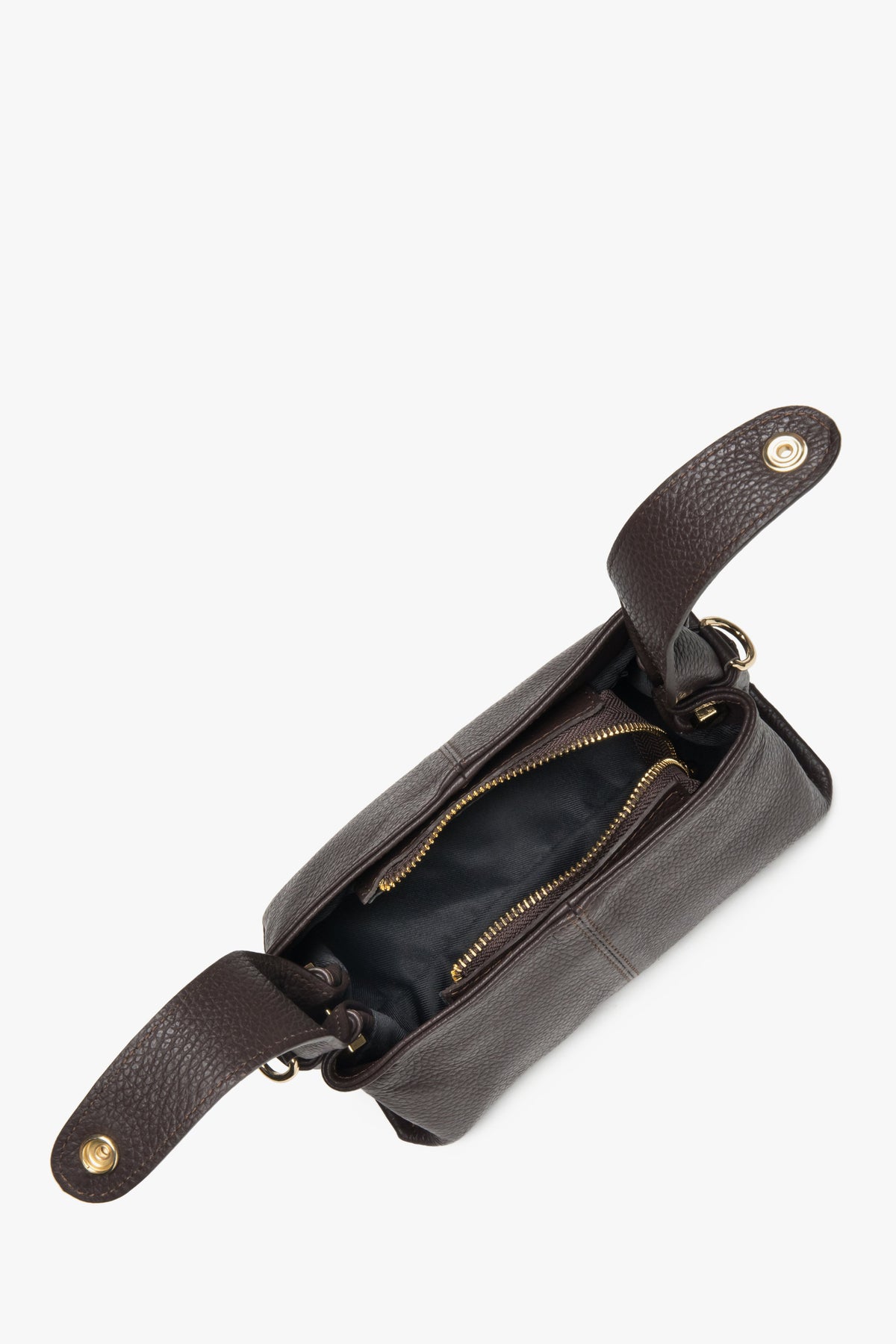 Leather women's dark brown handbag by Estro - close-up of the interior.