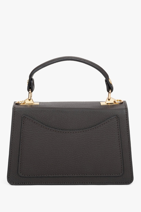 Women's small dark brown handbag made of premium Italian genuine leather by Estro - reverse side.