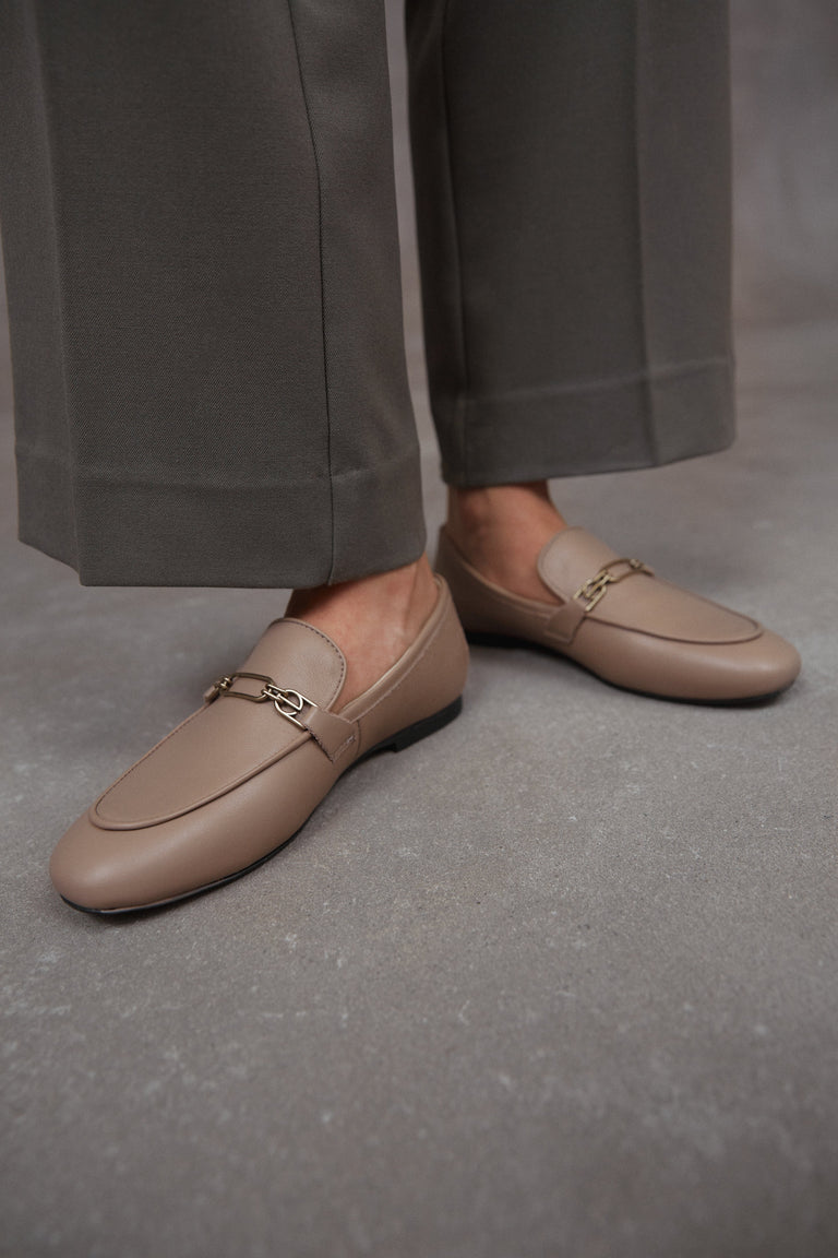 Women's Beige Genuine Leather Loafers Estro.