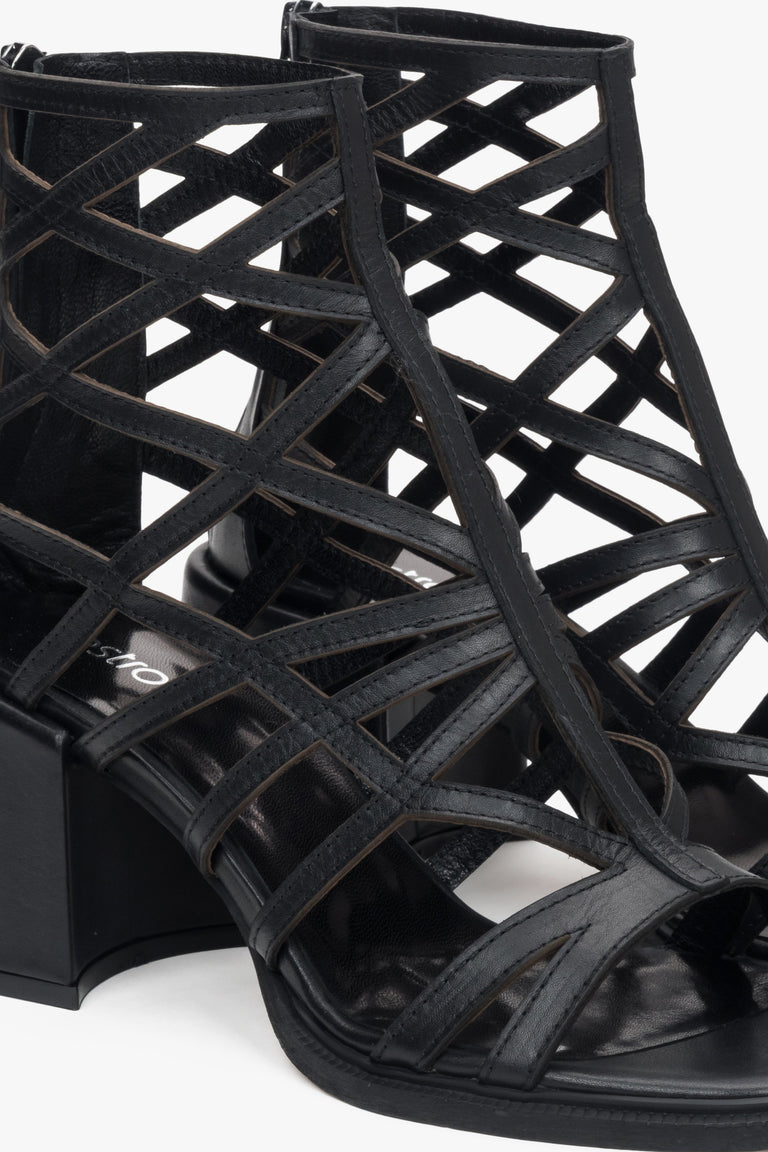 Black women's sandals by Estro – details.