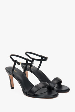 Elegant black women's sandals by Estro, made of natural leather.