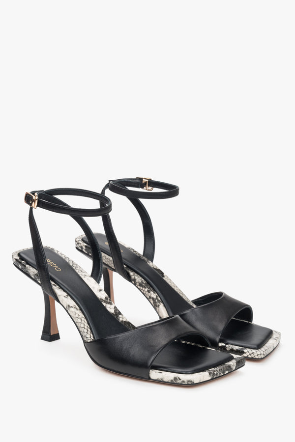 Stylish black women's sandals by Estro, crafted from natural leather.