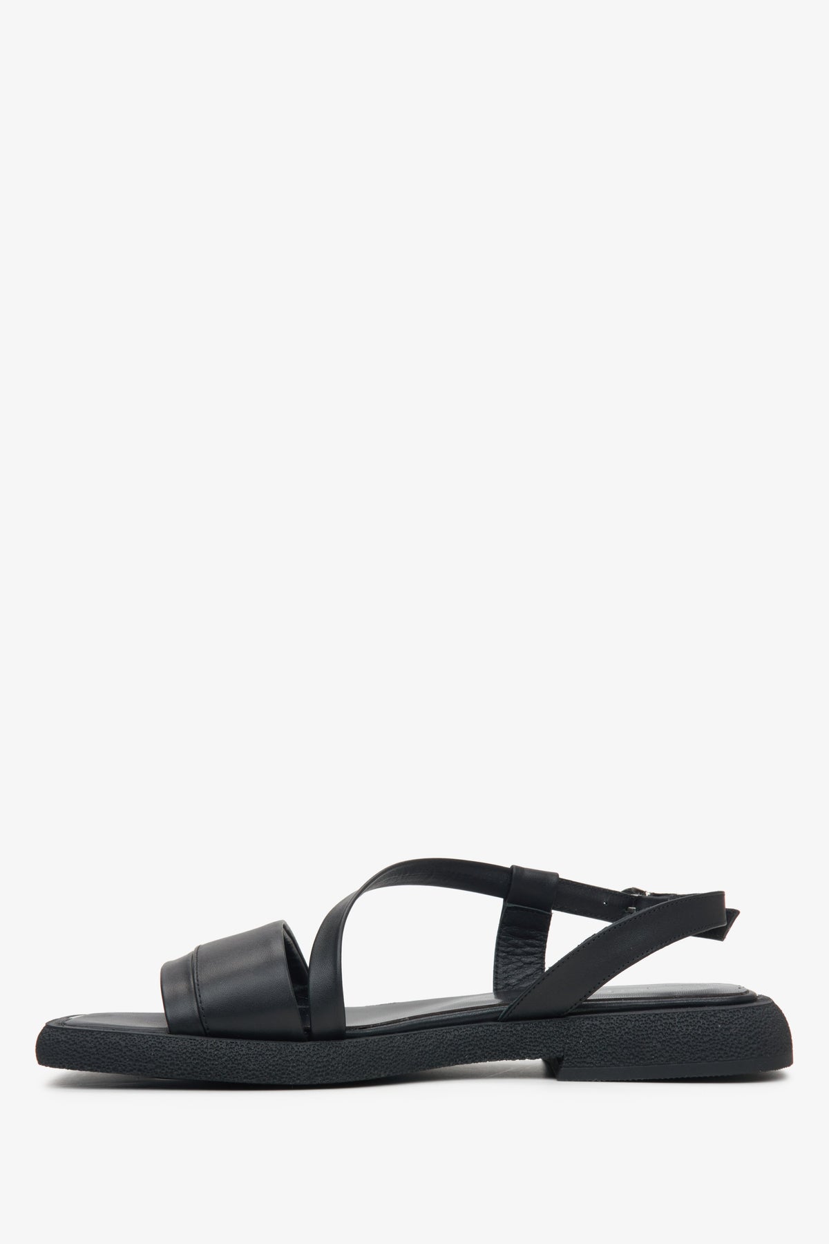 Elegant black leather sandals for women by Estro, made from natural leather.Women's Shoes