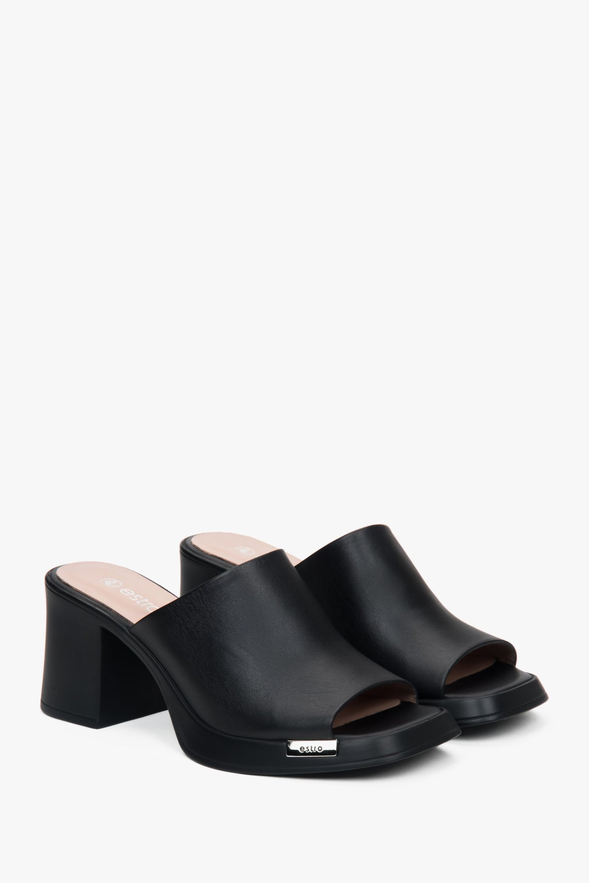 Elegant black women's leather mules by Estro, offering stability with a comfortable block heel.