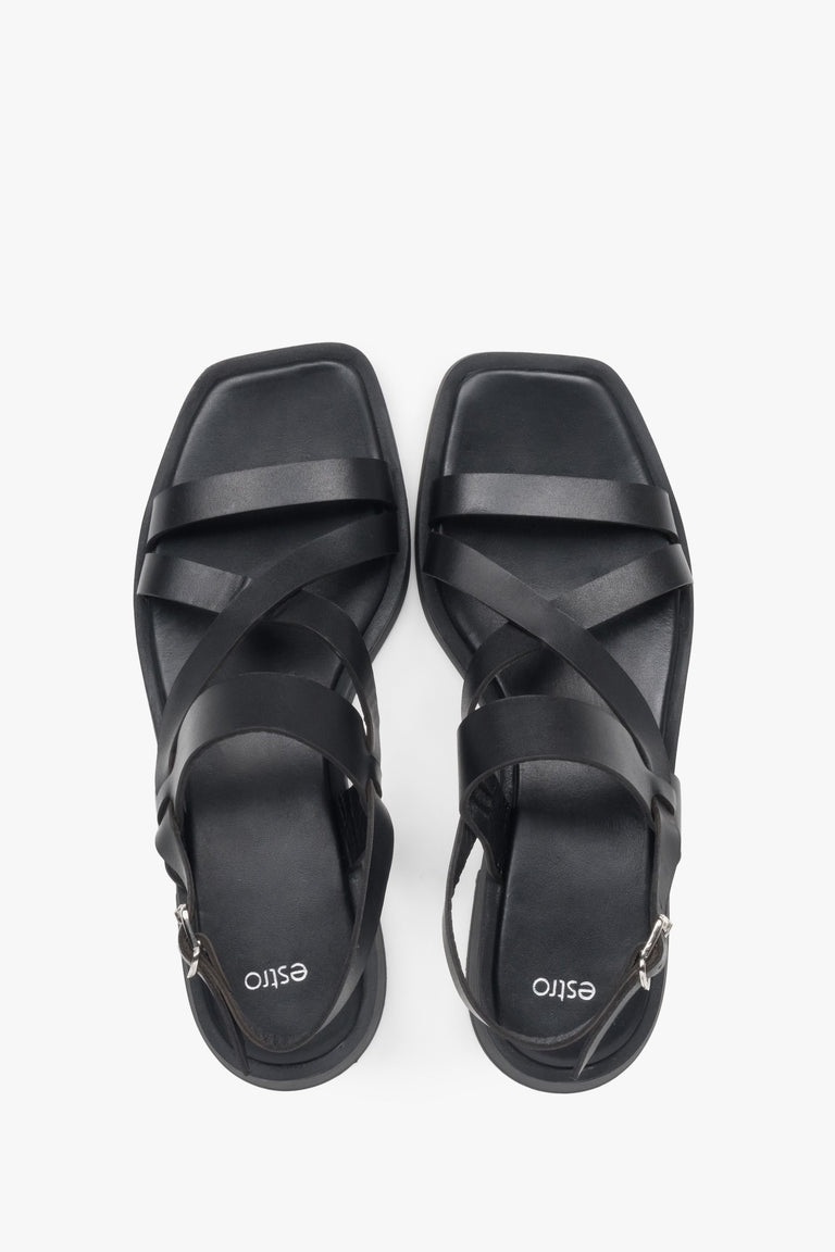 Black natural leather sandals by Estro, perfect for summer, featuring a subtle design with thin straps.