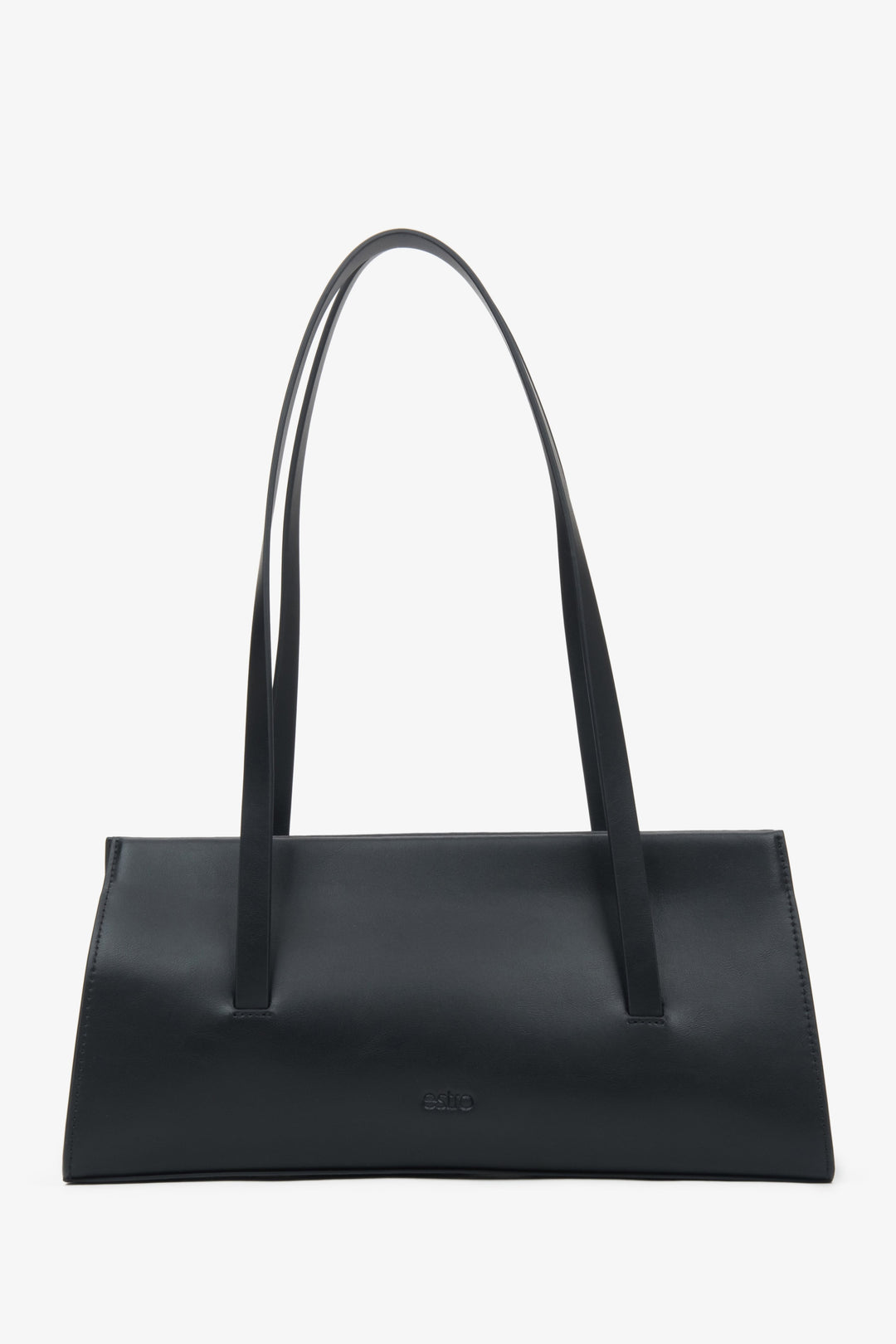 Elegant black women's handbag by Estro, made of natural leather.