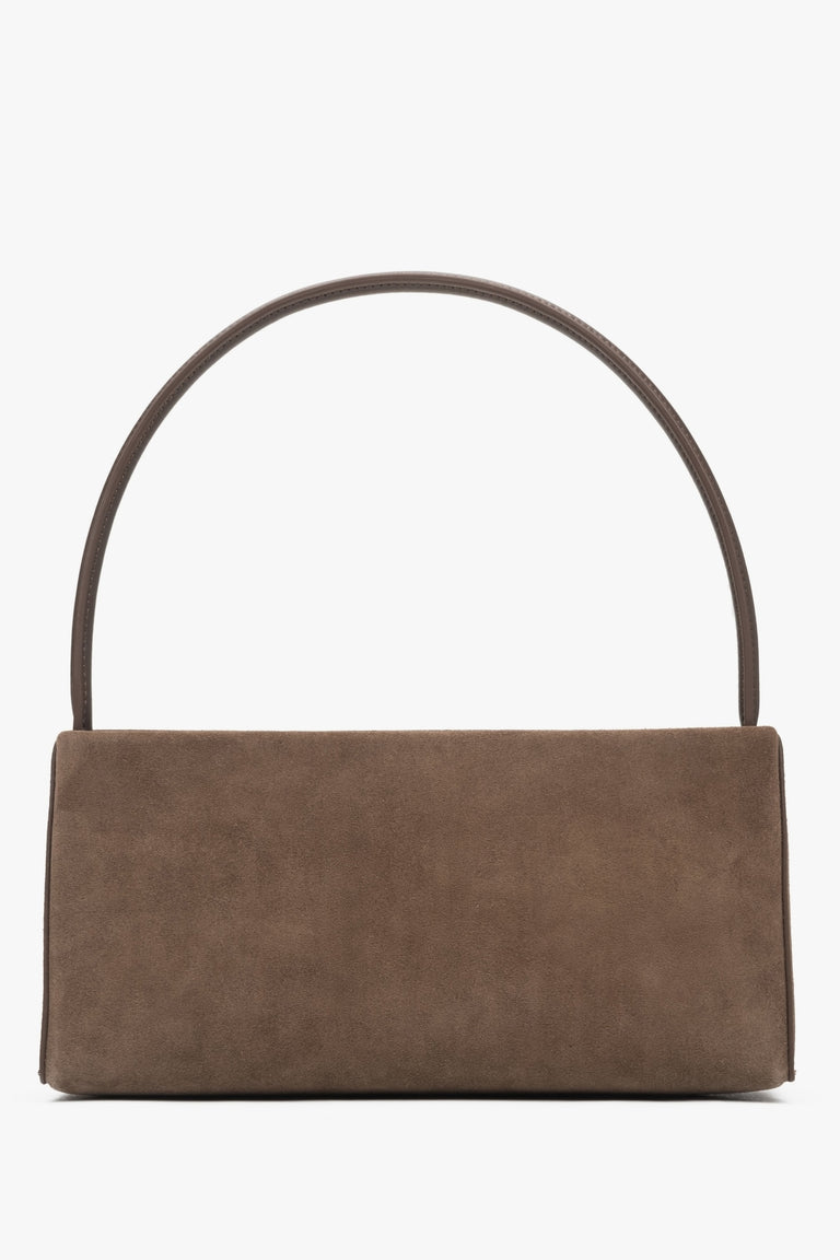 Women's shoulder bag in brown, made of natural velour by Estro.
