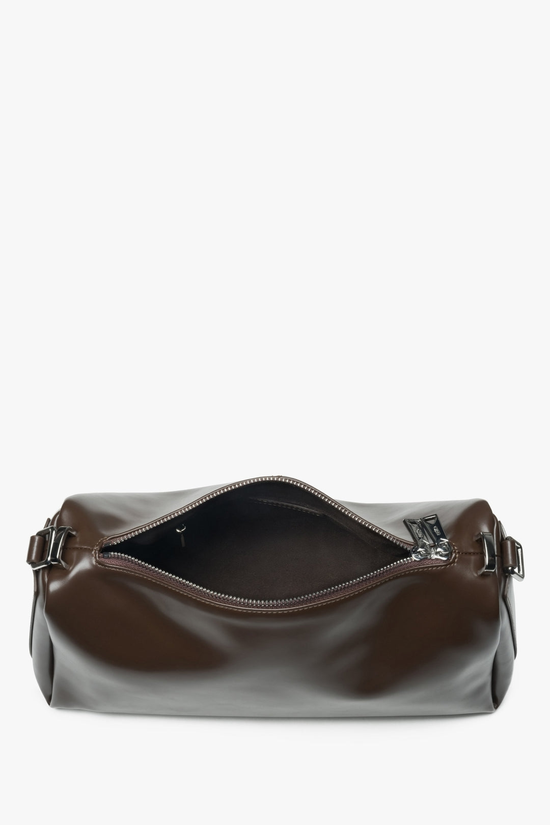 Dark brown leather crossbody bag by Estro, made of natural leather – interior view of the model.