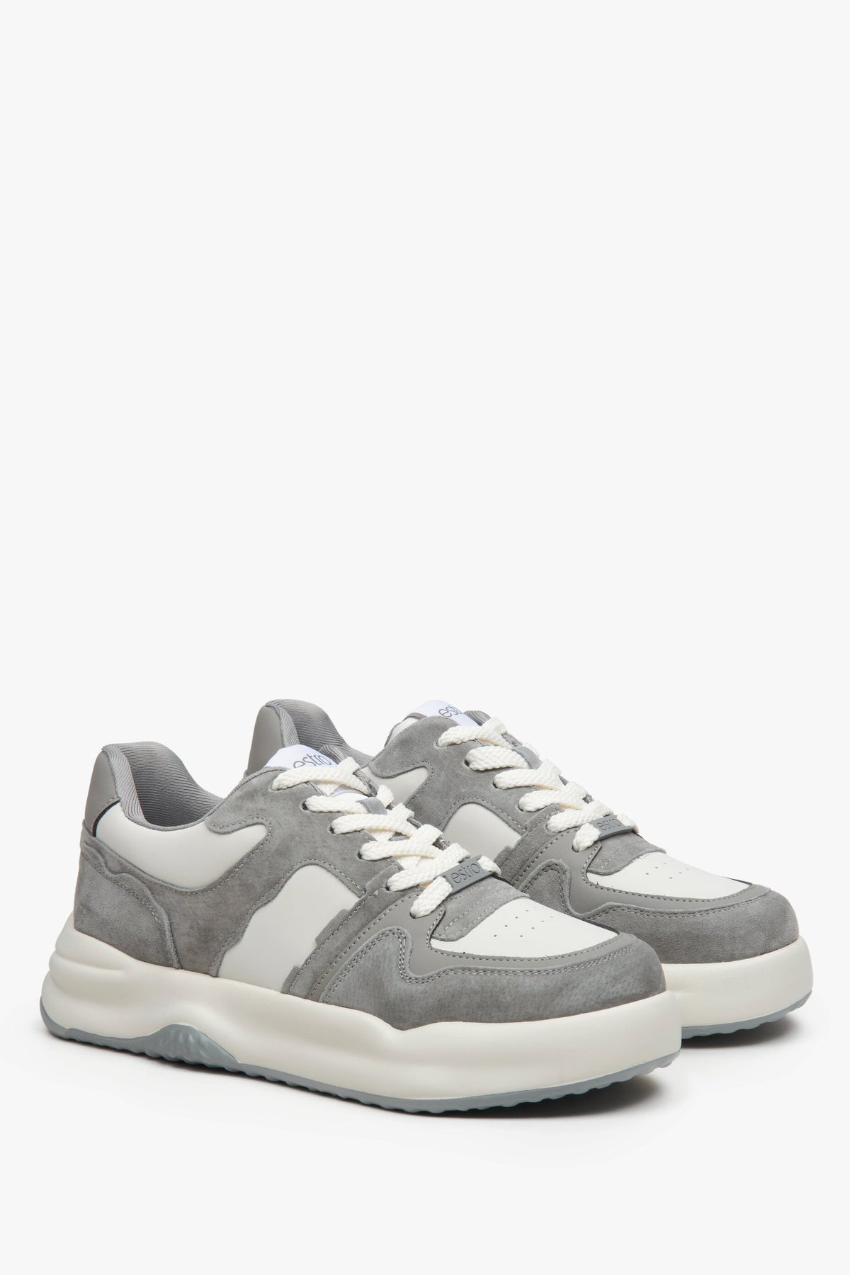 Women's casual sneakers in grey and white Estro - presentation of a shoe toe and sideline.