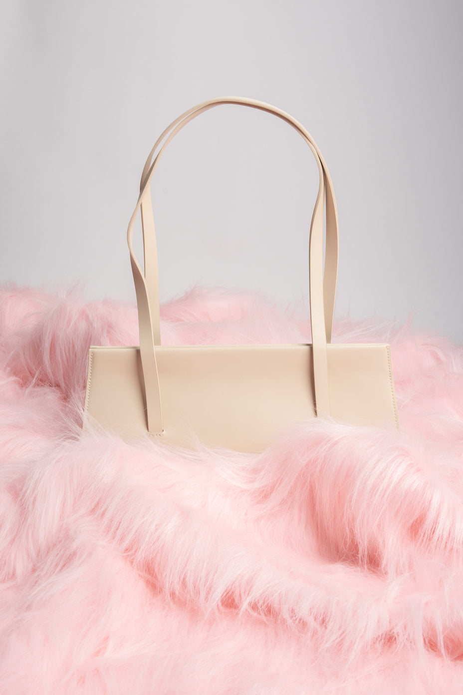 Women's Light Beige Leather Shoulder Bag with Long Handles Estro ER00116885.