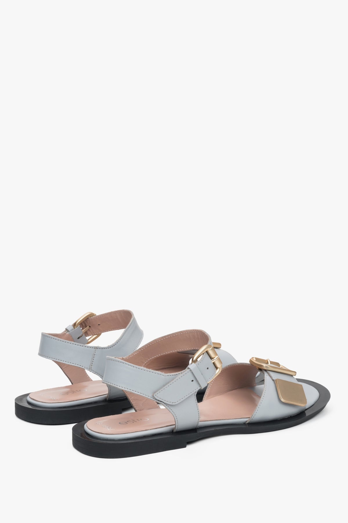 Elegant and stylish light blue women's sandals by Estro, model ER00117384, made of leather.