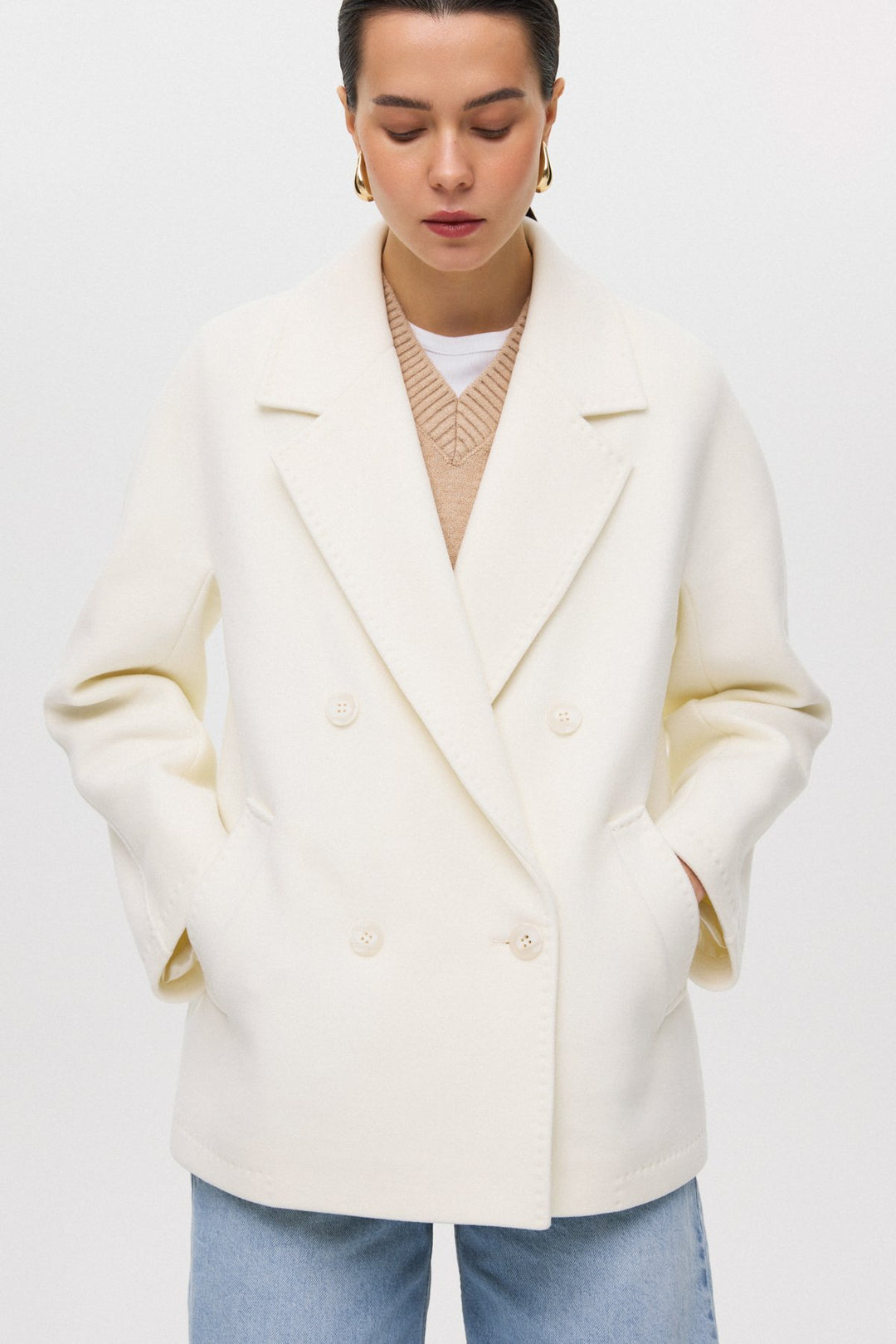 Women's Short Double-Breasted White Coat with Wool Estro ER00117054.