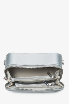 Compact silver women's handbag on a chain by Estro – perfect for evening outings.