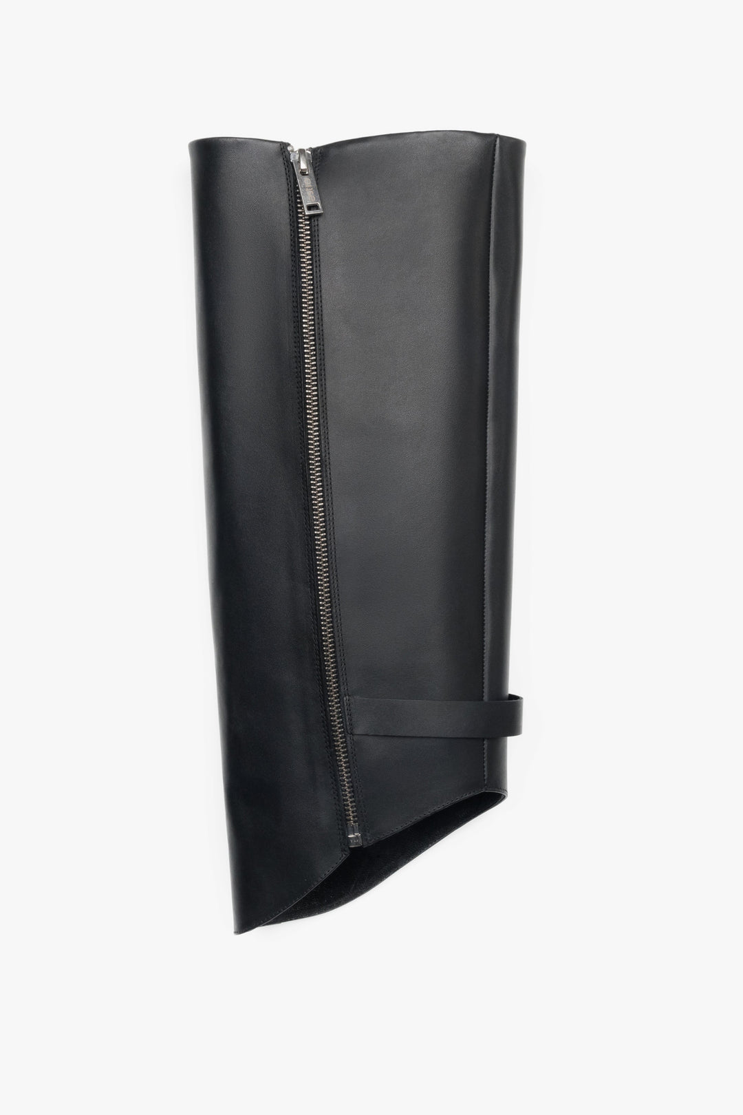 Black leather 2-in-1 ankle and knee-high boots with decorative buckle Estro.

