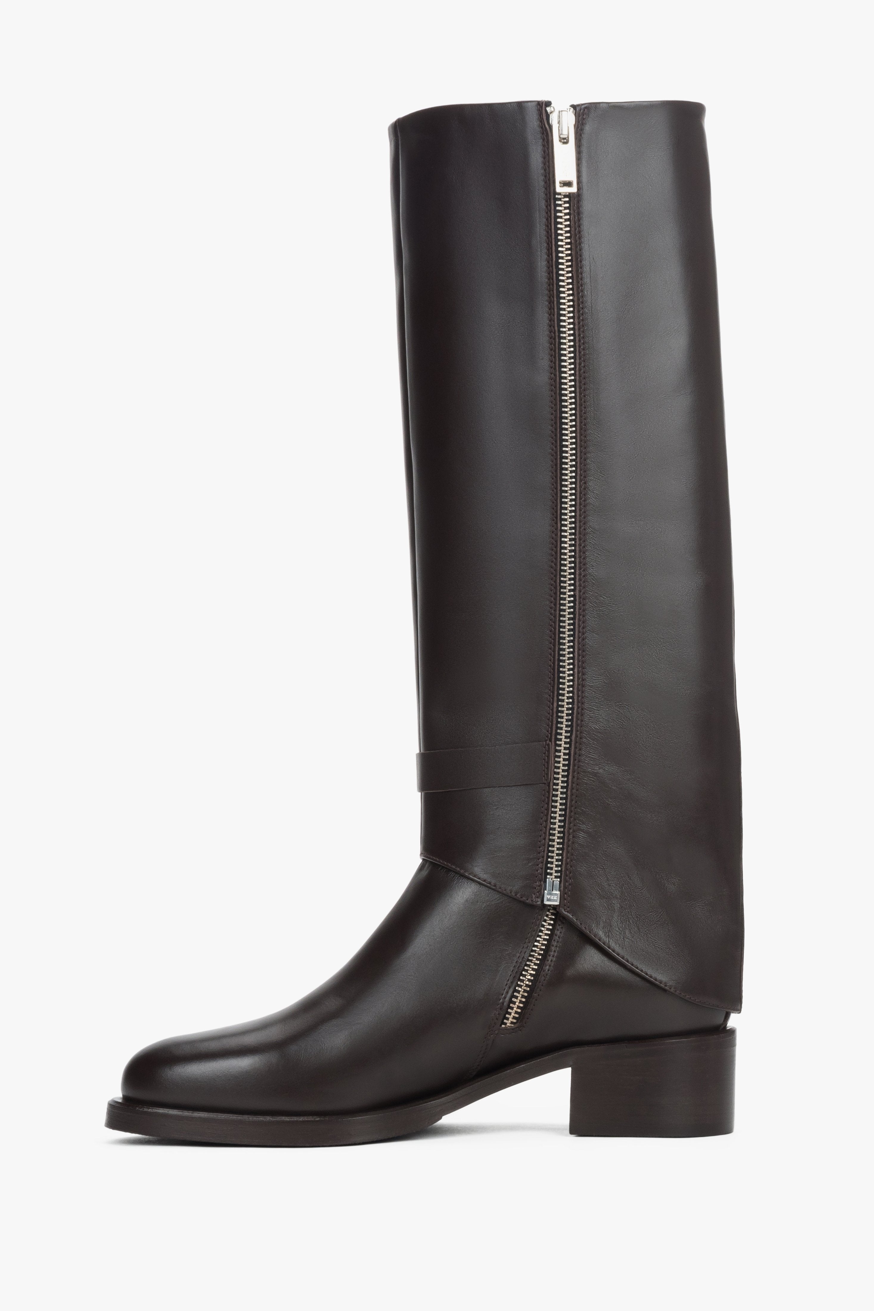 Dark brown 2-in-1 ankle and knee-high boots in genuine leather with decorative buckle.