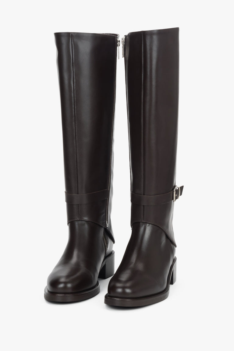 Dark brown leather 2-in-1 ankle and knee-high boots with decorative buckle Estro.

