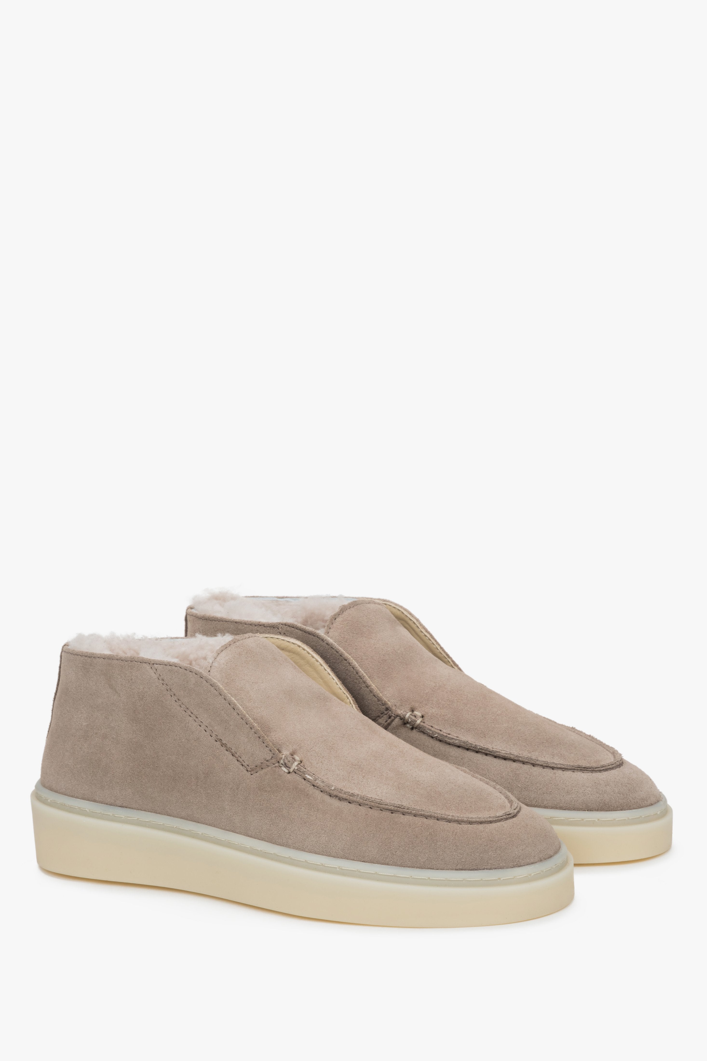 Beige women’s winter loafers made of Italian natural velour with fur.