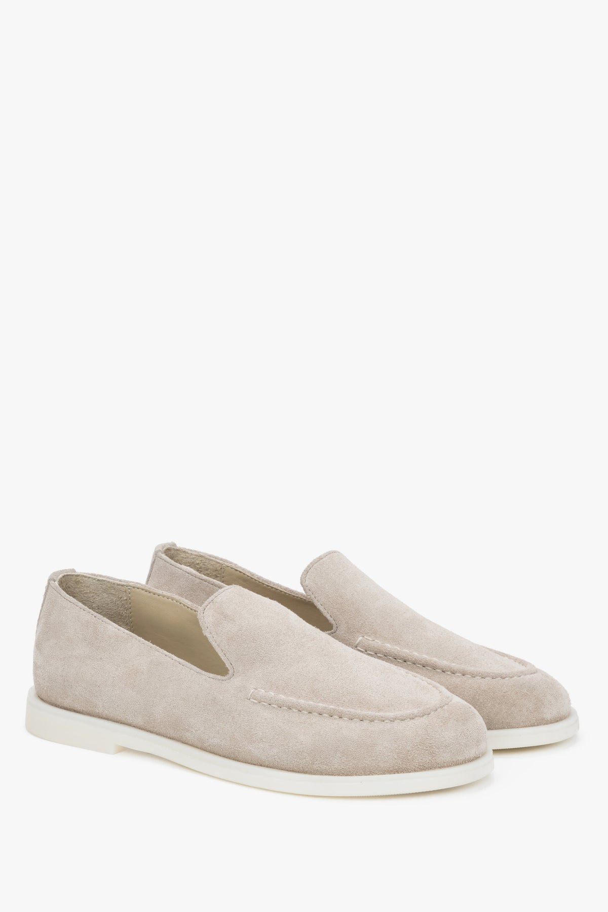 Women’s beige loafers in premium Italian velour with a barefoot-inspired wide toe line Estro.
