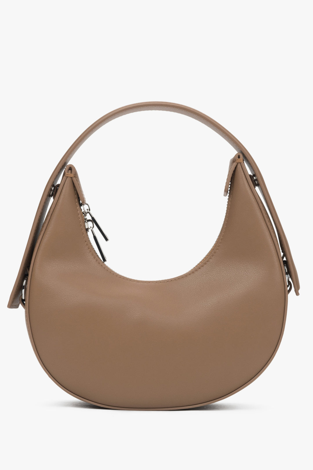 Stylish and sophisticated, the Women's Beige Crescent Bag by Estro offers both modern design and premium quality.