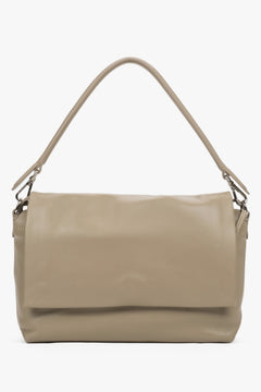 Women's beige genuine leather crossbody bag with magnetic closure Estro.