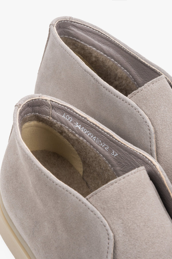 Classic Women's Beige Loafers with High Upper, Italian Natural Velour Estro.