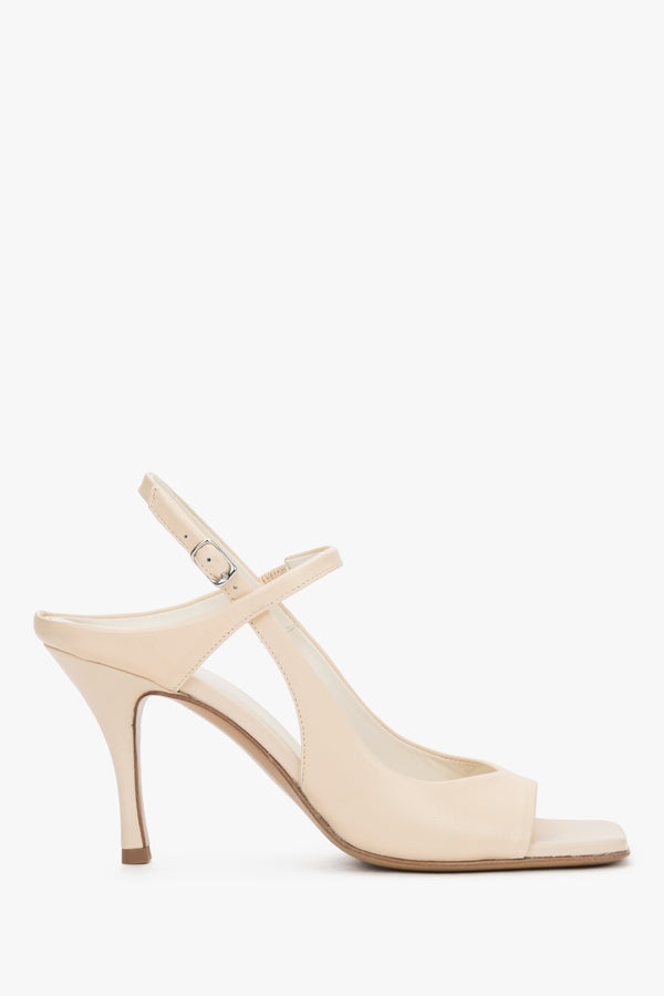 Women's light beige premium Italian leather sandals with an 8.5 cm stable stiletto by Guglielmo Rotta.