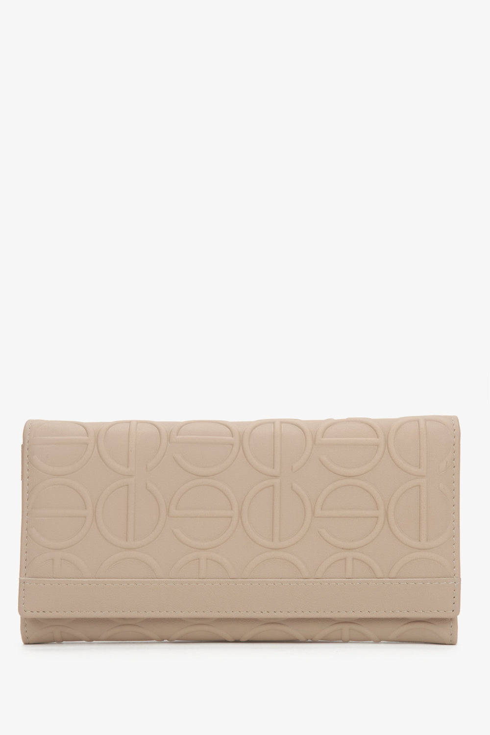 Women's continental wallet in beige leather by Estro.