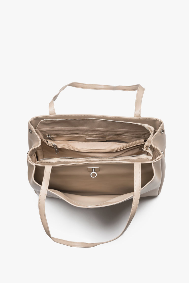 Top view of women's beige leather shoulder bag interior by Estro