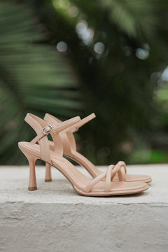 Women's Beige Leather Stiletto Sandals with Thin Straps Estro ER00117201.