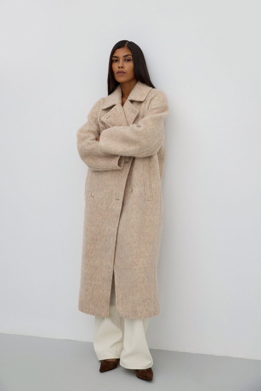 Wool blend trench coat in beige Estro.