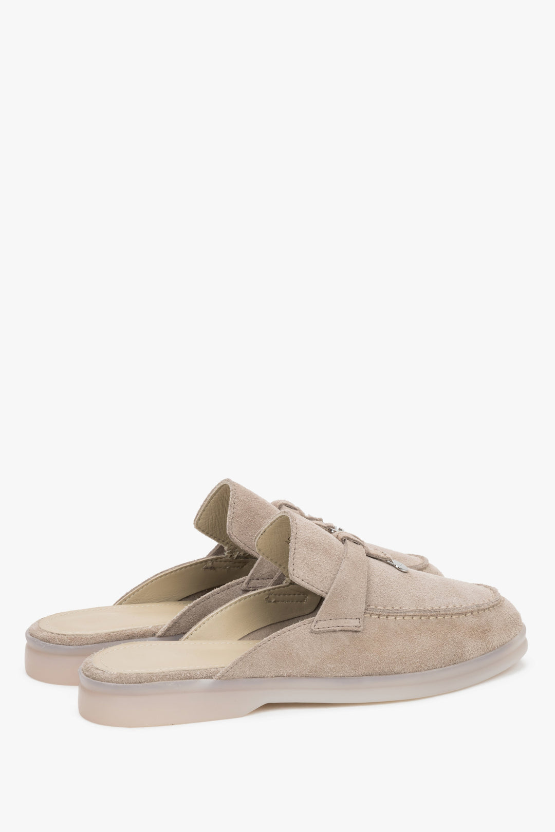 Beige women’s mules Estro made of soft premium Italian natural velour.