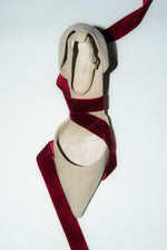 Women’s Beige Pointed-Toe High Heels in Genuine Velour with Ankle Strap Estro ER00118467.