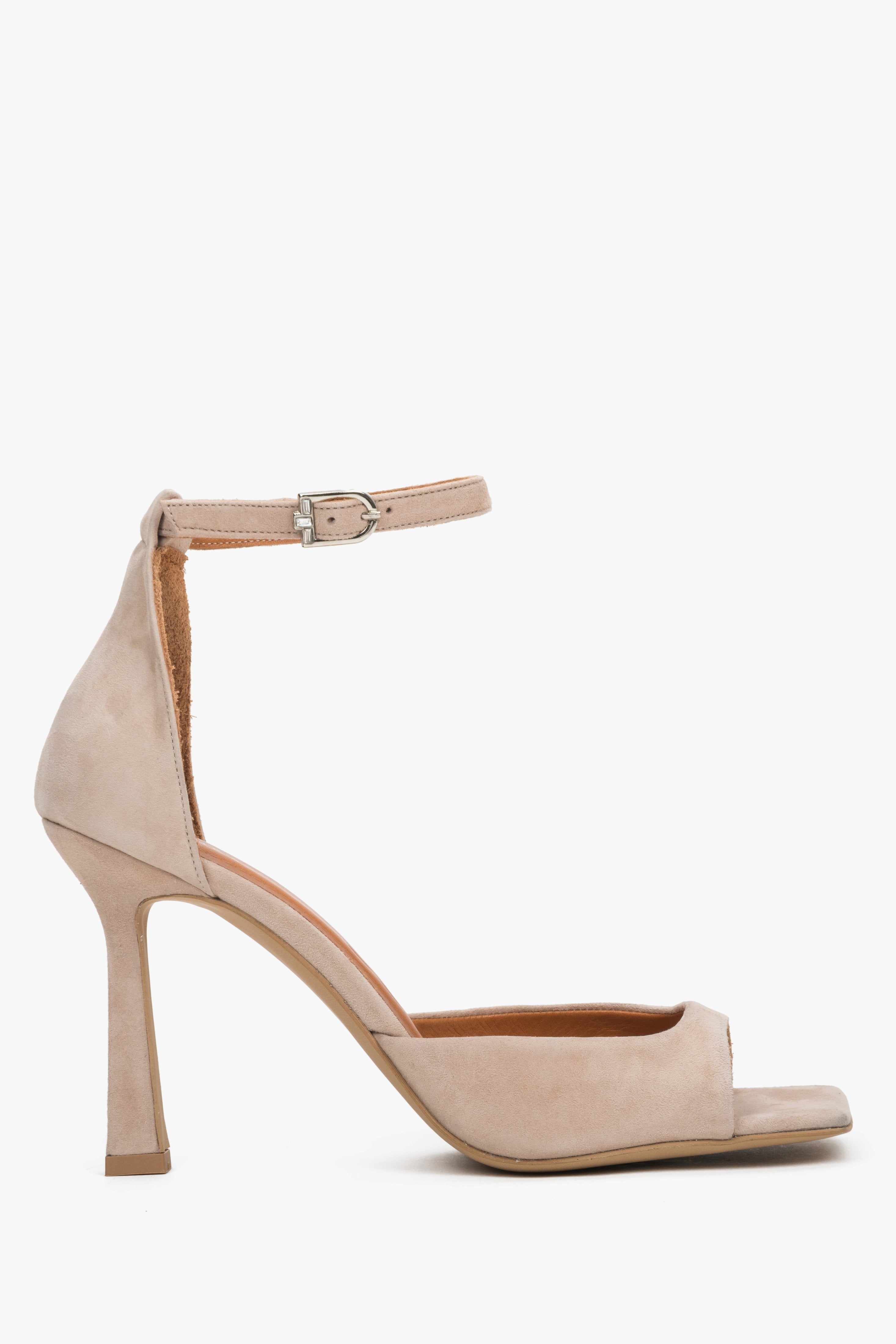 Women’s Beige Velour Kitten Heel Sandals Estro ER00119818.