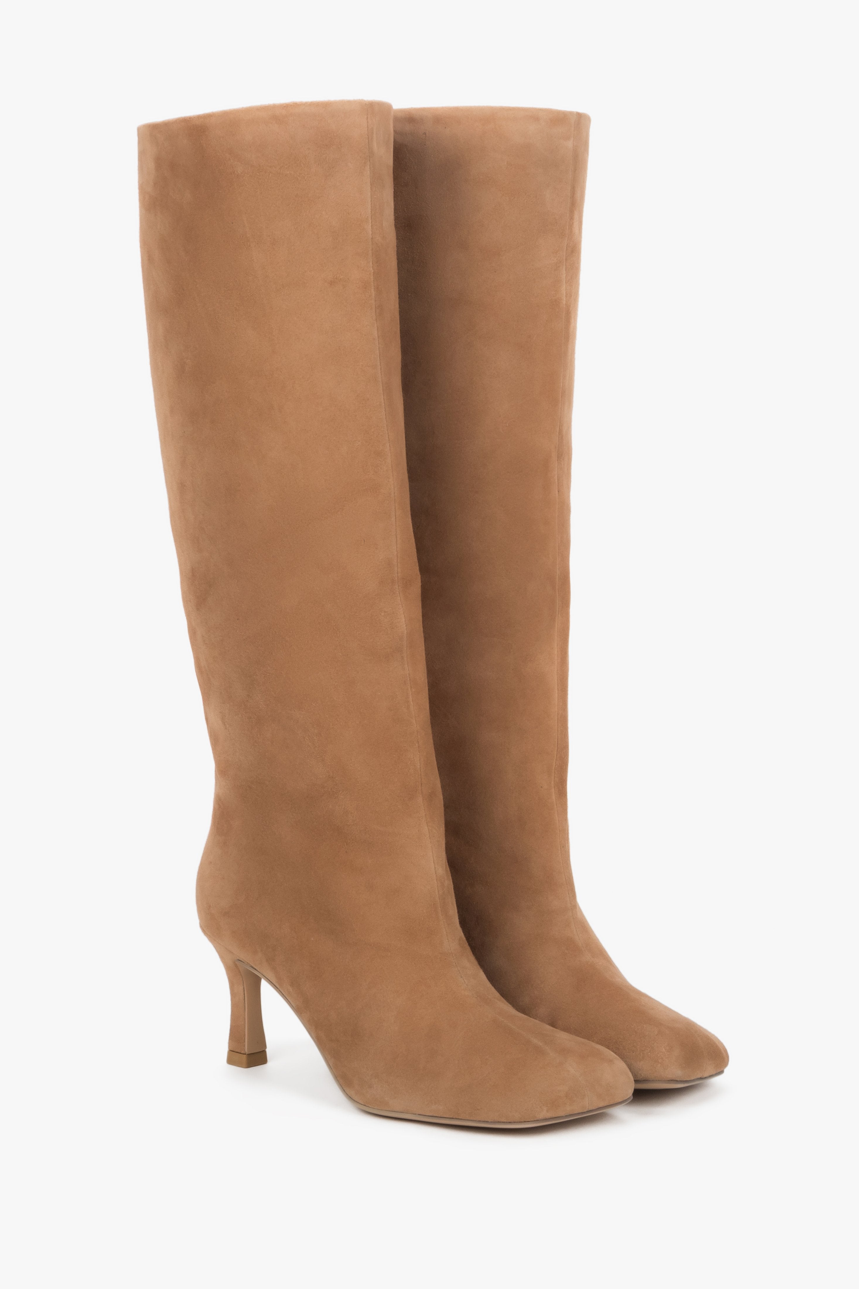 Beige women’s knee-high boots in natural velour with a stable funnel heel.