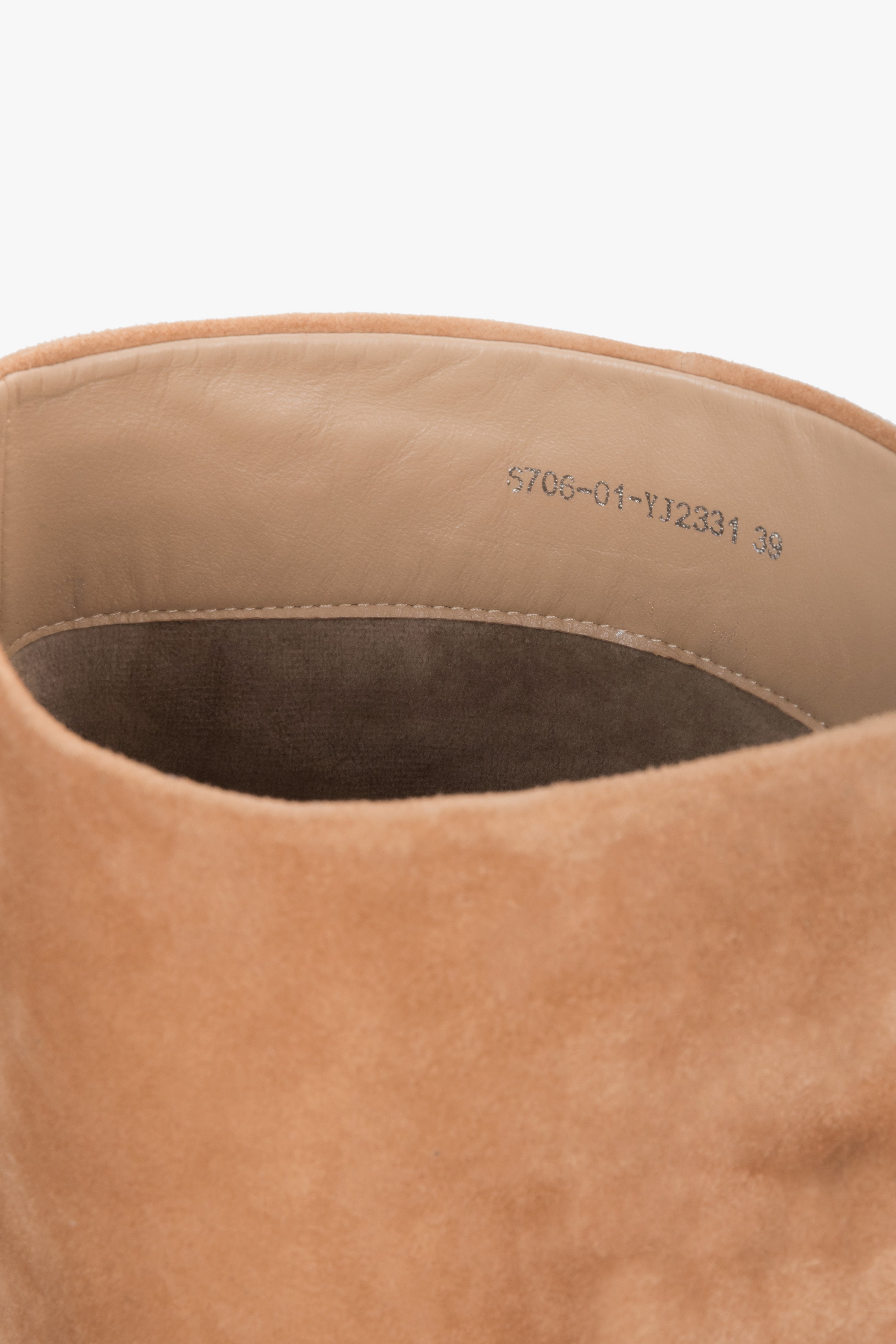 In natural velour, beige women’s knee-high boots with a stable funnel heel Estro.