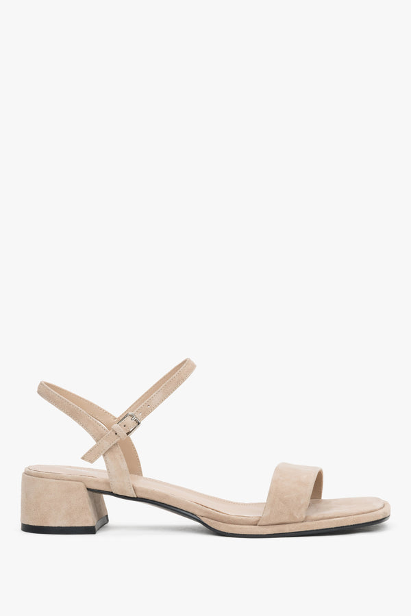 Women's Beige Genuine Velour Sandals on a Low Block Heel Estro ER00119707.